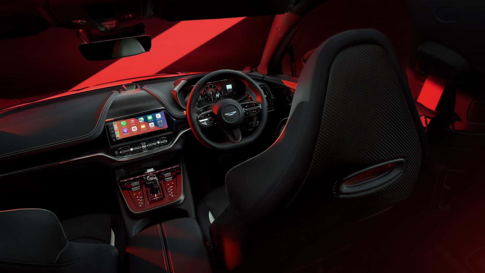 Η νέα Aston Martin DBX S έφτασε με 727 ίππους